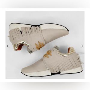 Shushop fringe tennis shoes